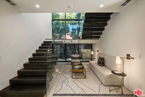 $4,000,000 | 1884 Laurel Canyon Road, Los Angeles, CA 90046
