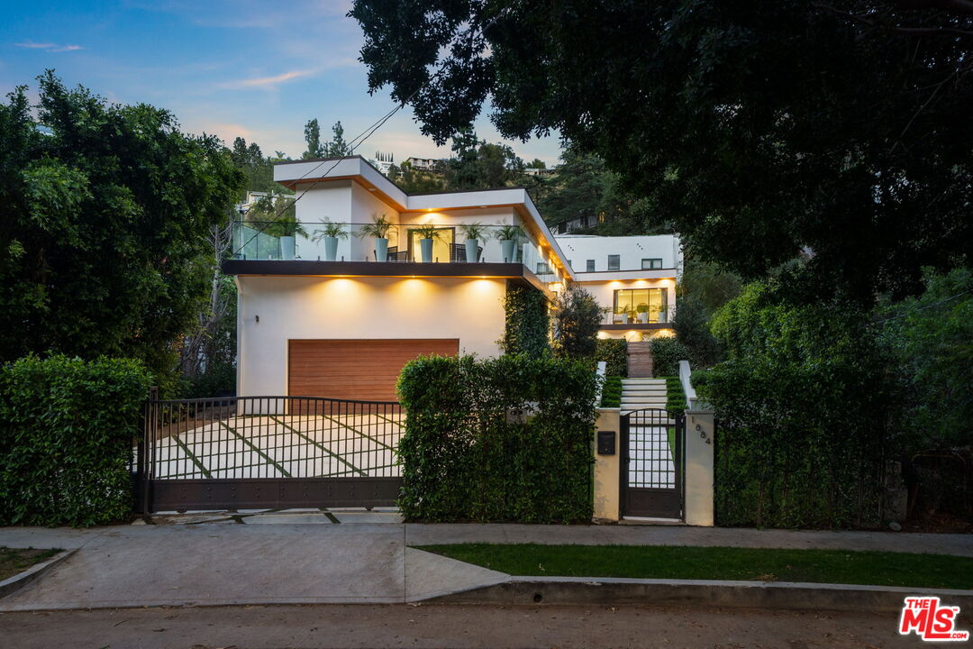 1884 Laurel Canyon Road Los Angeles, CA 90046 - Photo 71 of 73