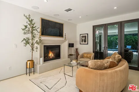 $4,000,000 | 1884 Laurel Canyon Road, Los Angeles, CA 90046