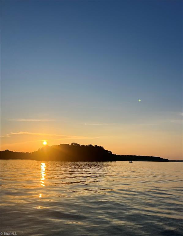 1053 Inlet Point Drive Salisbury, NC 28146 - Photo 4 of 19