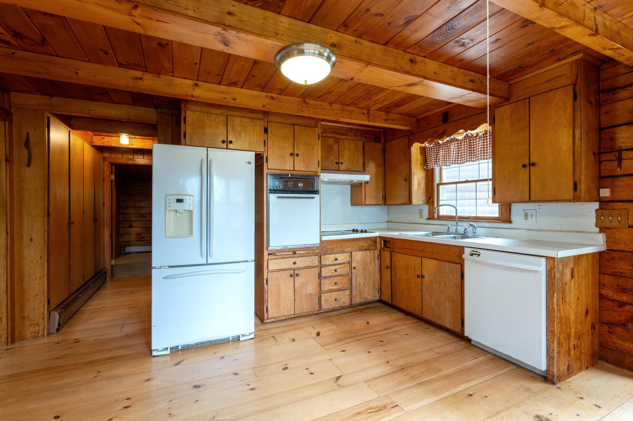 329 East Side Road Sorrento, ME 04677 - Photo 10 of 21 008
