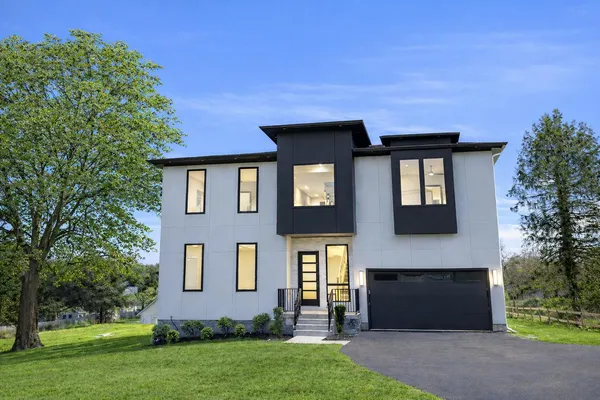$10,500 | 2613 Beacon Hill Road, Alexandria, VA 22306