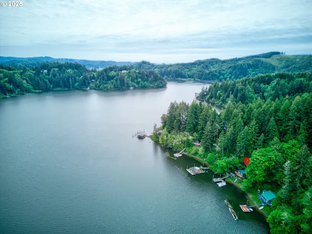 $267,000 | 1401 North Tenmile Lake, Lakeside, OR 97449