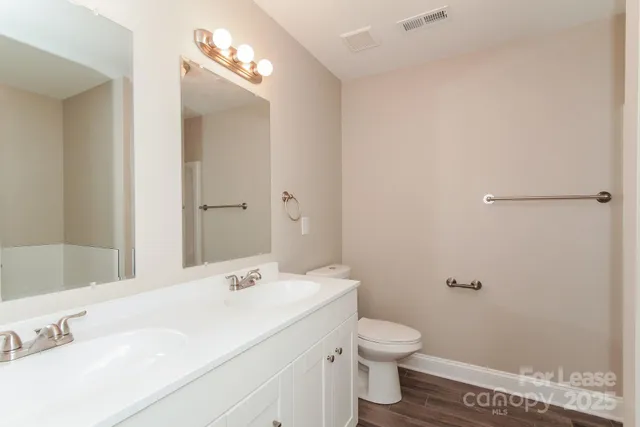 $2,020 | 6219 Day Lilly Lane, Charlotte, NC 28216