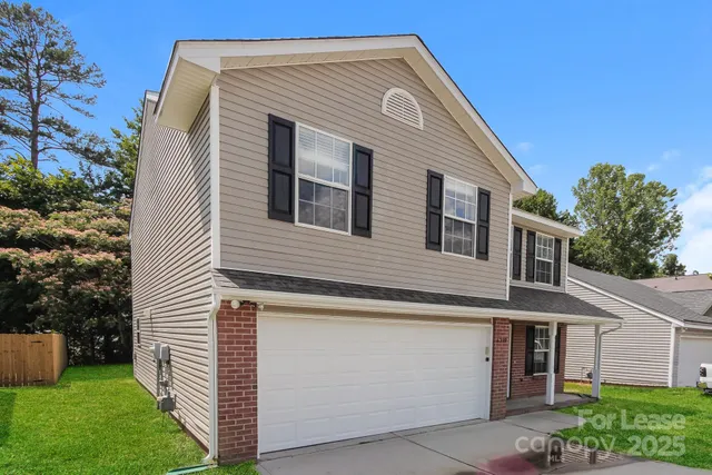 $2,020 | 6219 Day Lilly Lane, Charlotte, NC 28216