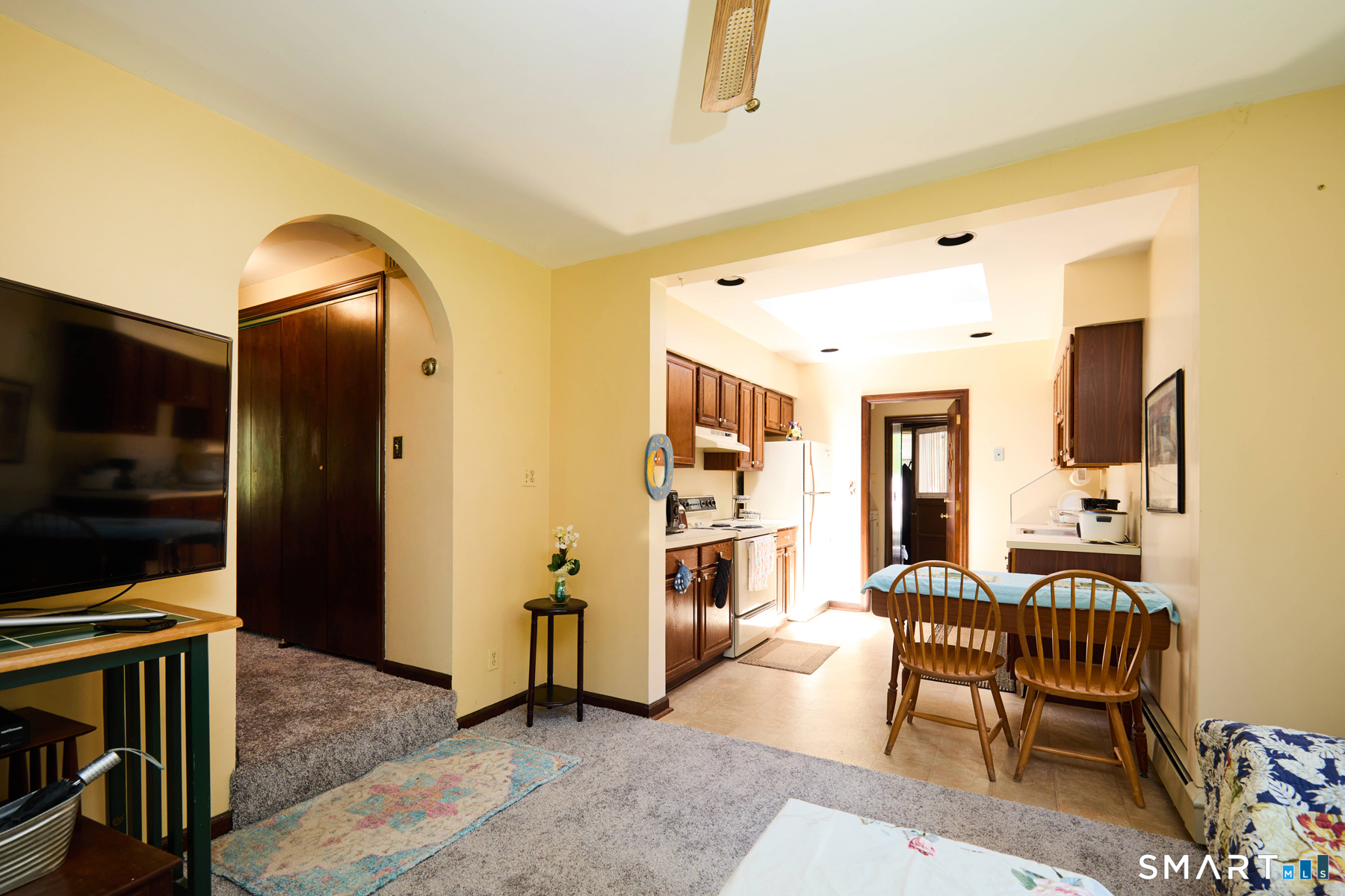 15 Harvester Road, Unit 2 Fairfield, CT 06825 - Photo 7 of 21