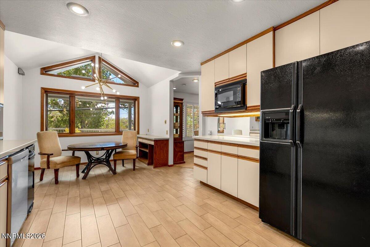 100 Moore Lane Reno, NV 89509 - Photo 19 of 82 21-021
