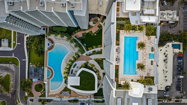 $14,500 | 220 Lake Shore Drive, Unit 1008, Lake Park, FL 33403