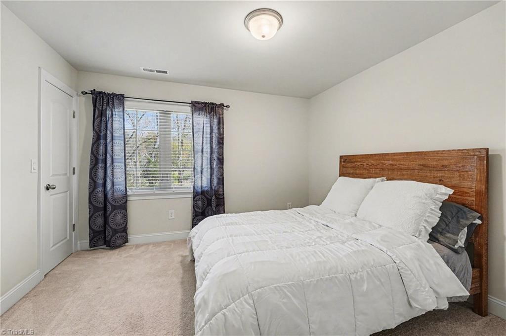 4346 Trotting Brook Lane High Point, NC 27265 - Photo 28 of 36