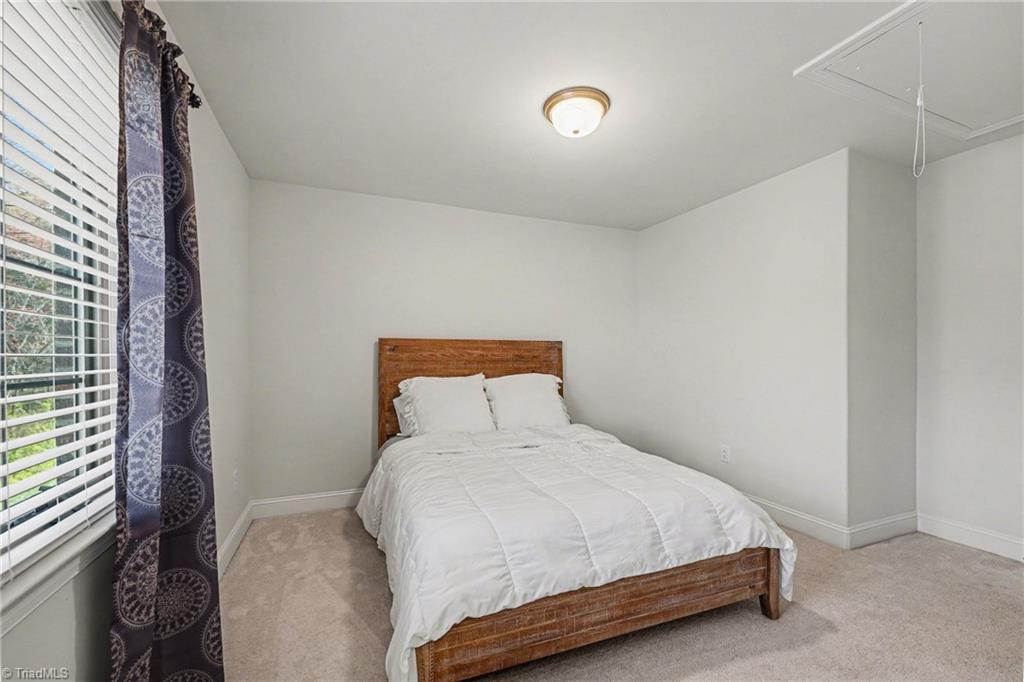 4346 Trotting Brook Lane High Point, NC 27265 - Photo 29 of 36