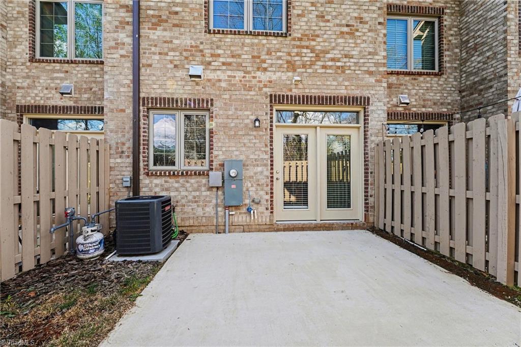 4346 Trotting Brook Lane High Point, NC 27265 - Photo 31 of 36