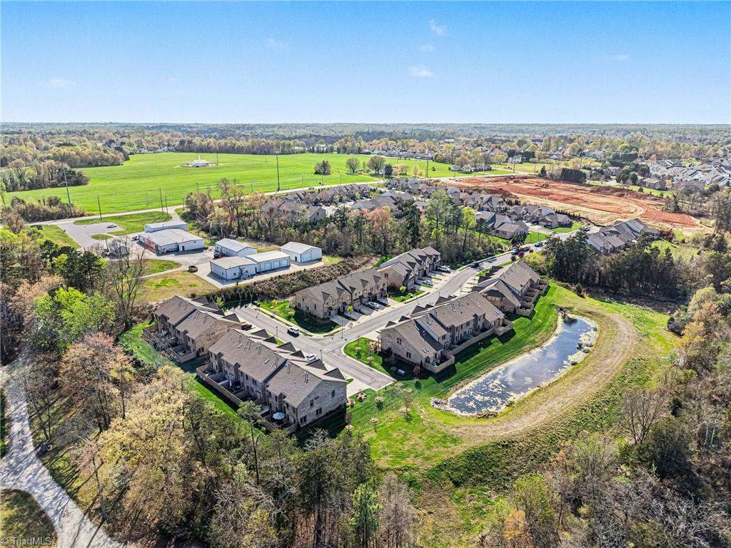 4346 Trotting Brook Lane High Point, NC 27265 - Photo 34 of 36