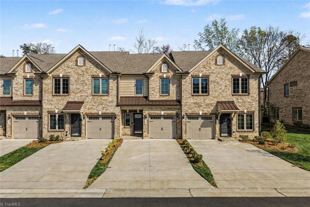 4346 Trotting Brook Lane High Point, NC 27265 - Photo 4 of 36
