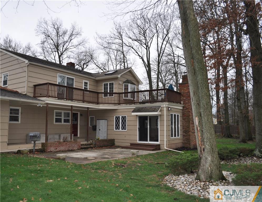 32 Nottingham Road Edison, NJ 08820 - Photo 5 of 25 front view of a house with a yard
