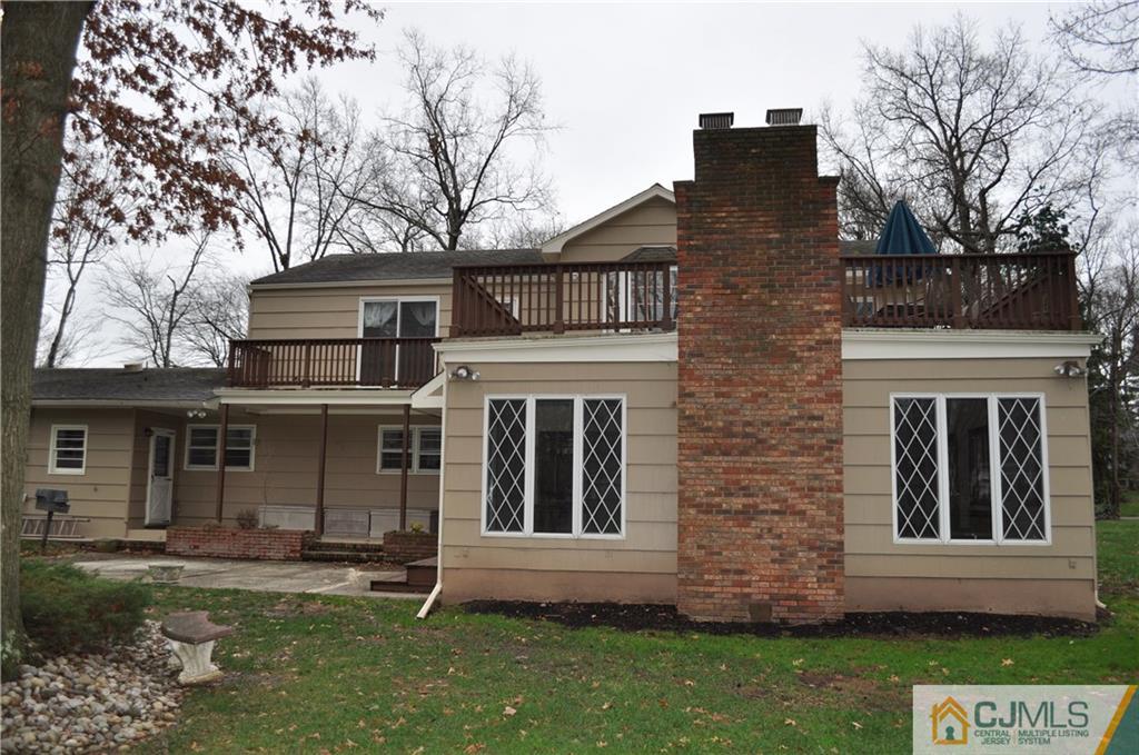 32 Nottingham Road Edison, NJ 08820 - Photo 6 of 25 front view of a house with a yard