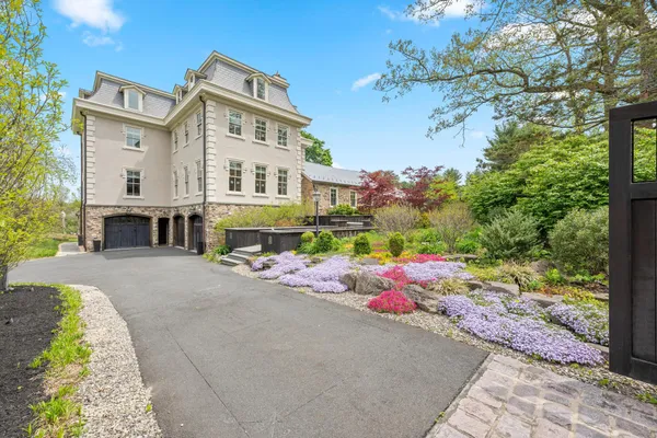 $2,500,000 | 3345 Holicong Road, Doylestown, PA 18902