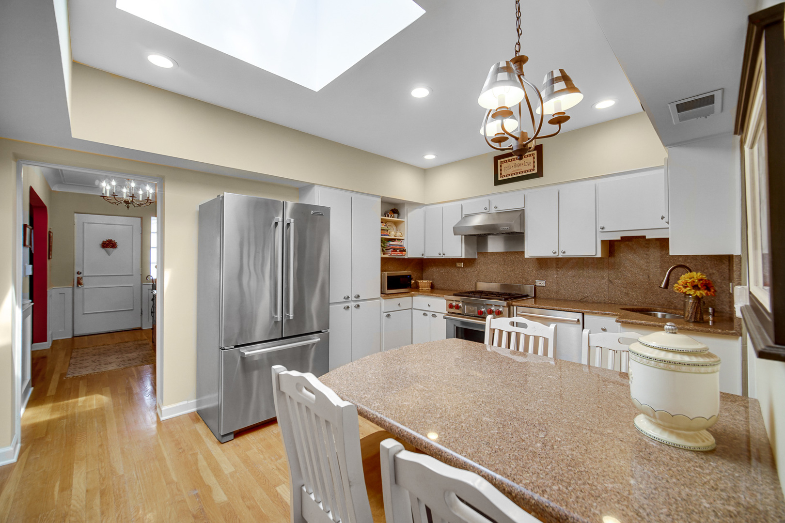 403 West Shabonee Trail Mount Prospect, IL 60056 - Photo 8 of 29