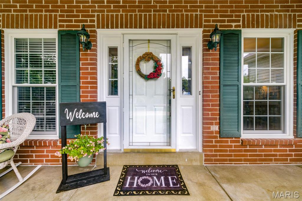1305 Renaissance Place Weldon Spring, MO 63304 - Photo 2 of 61 Gallery Image 2