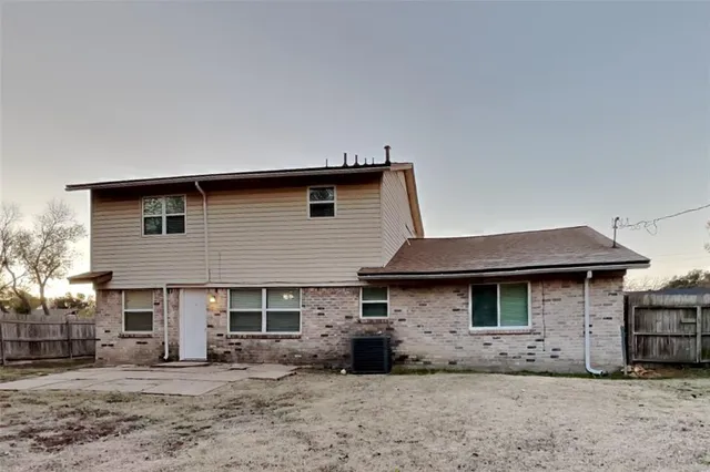 $2,245 | 1509 Carroll Drive, Garland, TX 75041