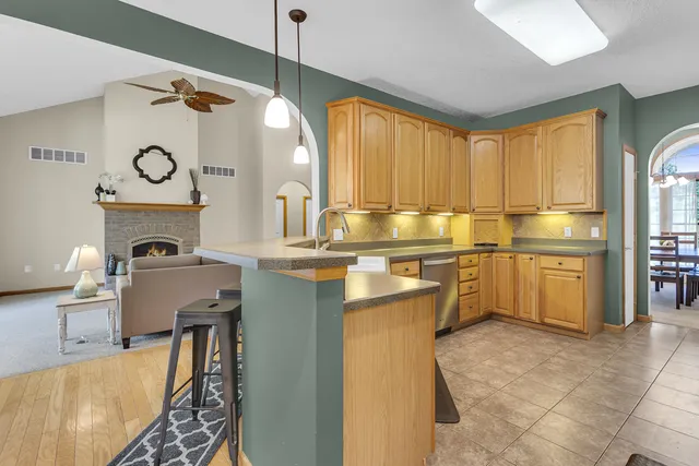 $474,900 | 2128 Scenic Hills Drive, Jackson, MI 49201