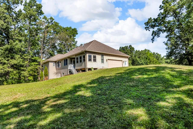 $474,900 | 2128 Scenic Hills Drive, Jackson, MI 49201