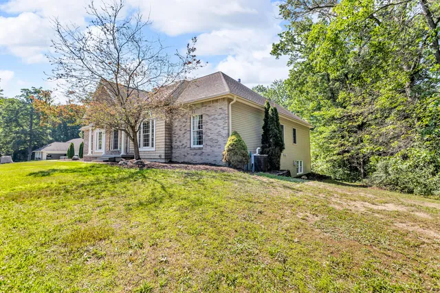 $474,900 | 2128 Scenic Hills Drive, Jackson, MI 49201