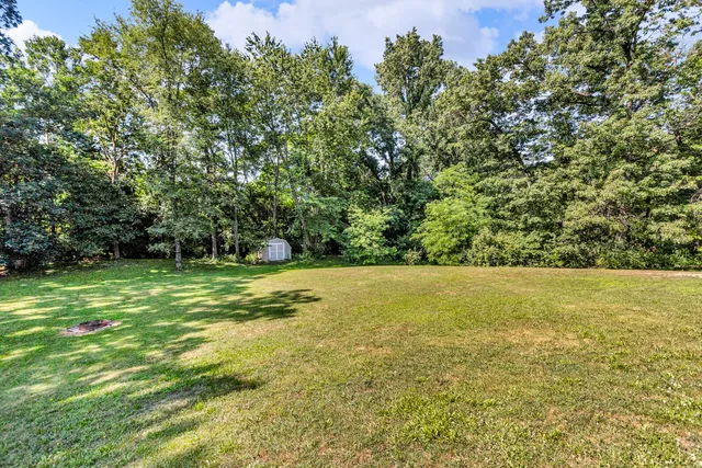 $474,900 | 2128 Scenic Hills Drive, Jackson, MI 49201