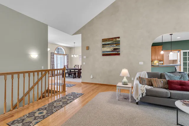 $474,900 | 2128 Scenic Hills Drive, Jackson, MI 49201