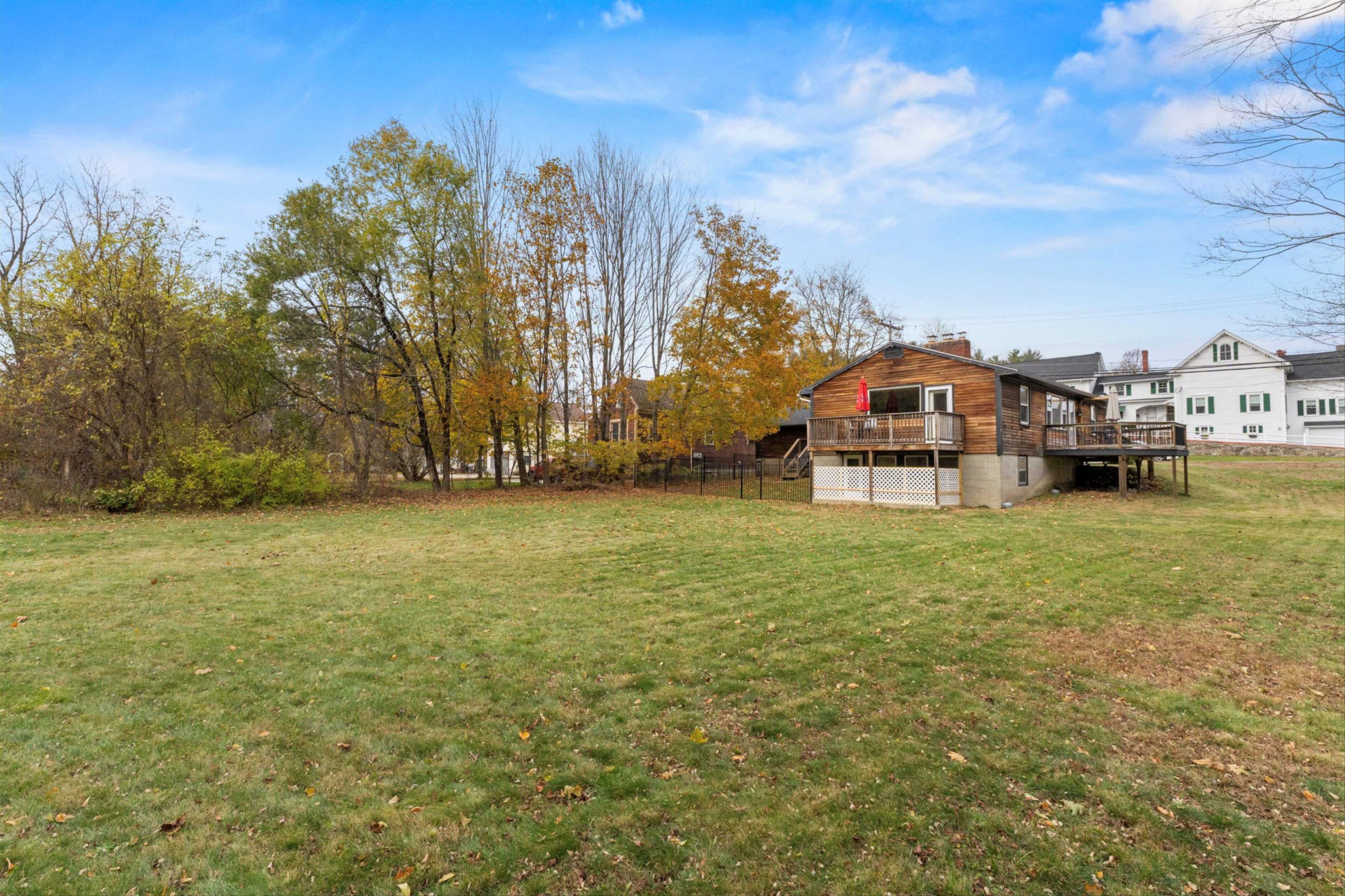 22 South Mast Street Goffstown, NH 03045 - Photo 11 of 54