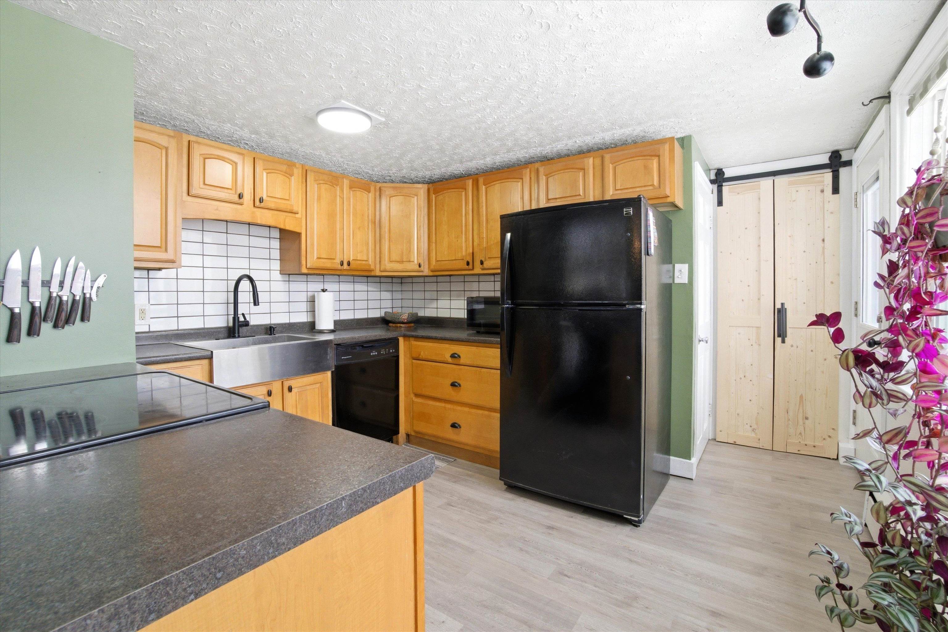 22 South Mast Street Goffstown, NH 03045 - Photo 24 of 54