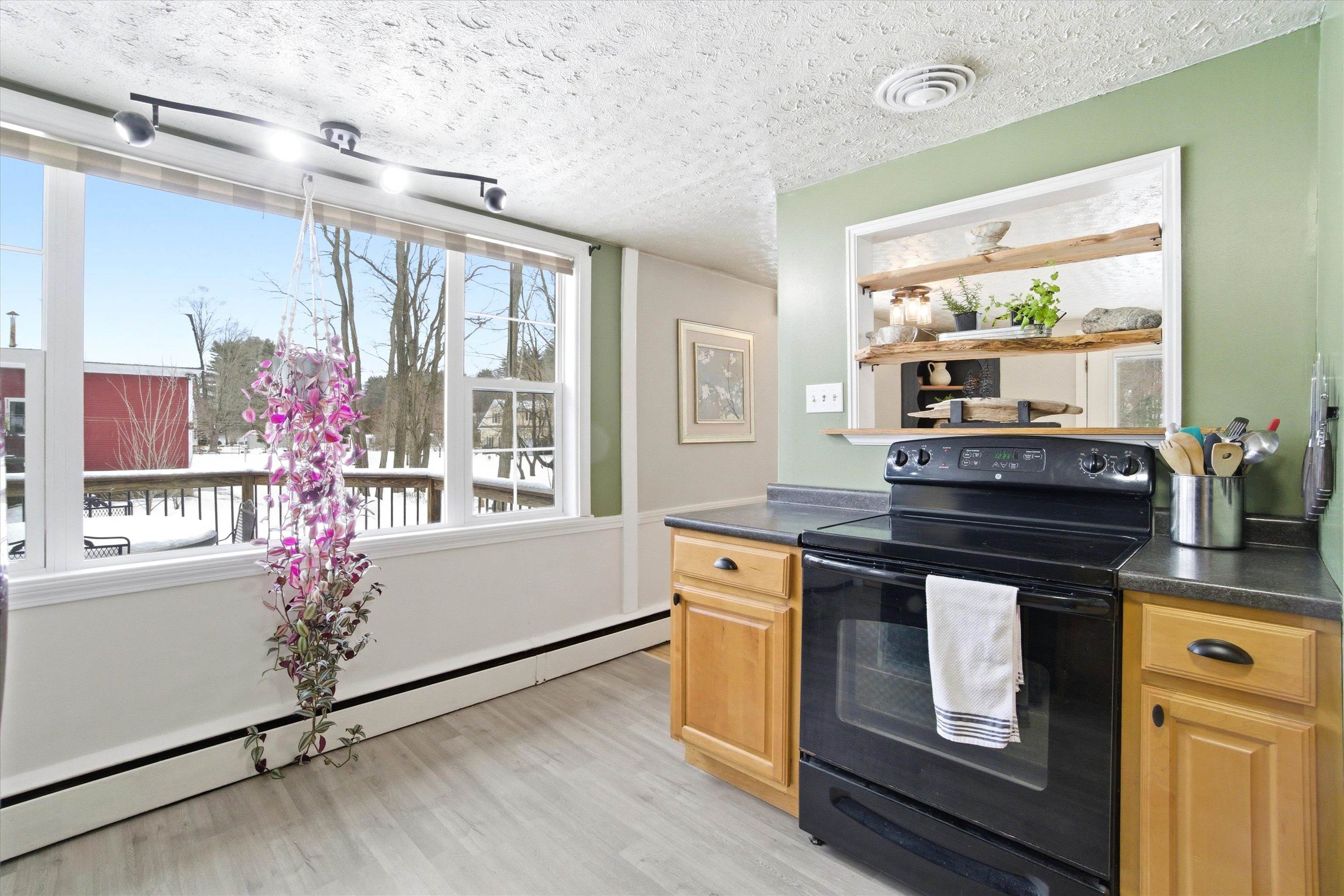 22 South Mast Street Goffstown, NH 03045 - Photo 26 of 54