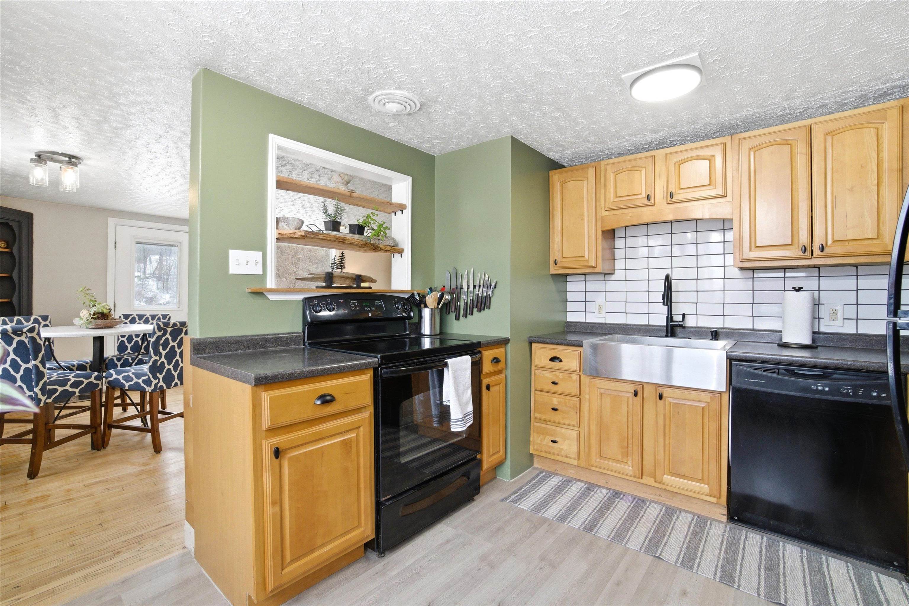 22 South Mast Street Goffstown, NH 03045 - Photo 27 of 54