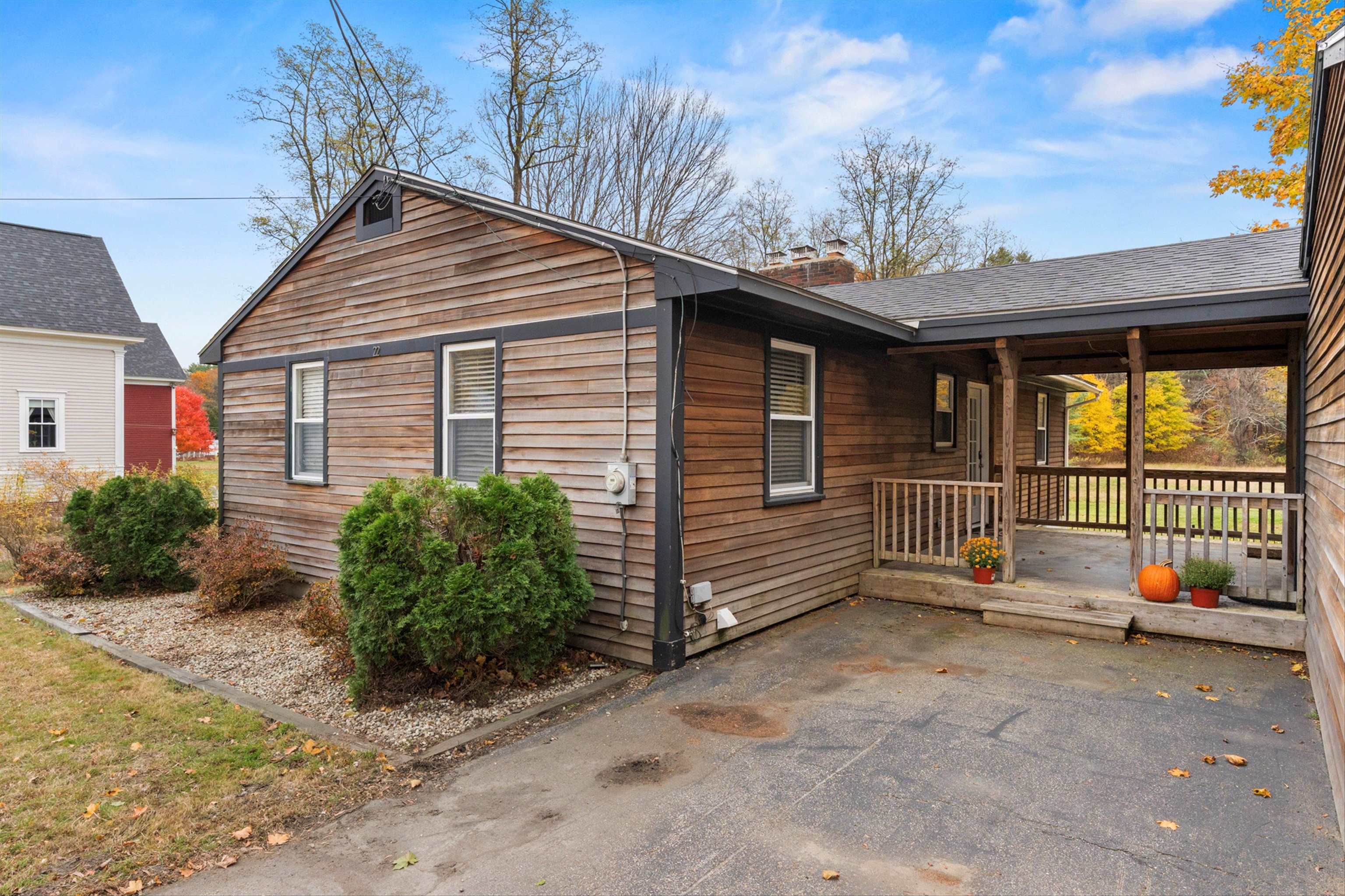 22 South Mast Street Goffstown, NH 03045 - Photo 6 of 54