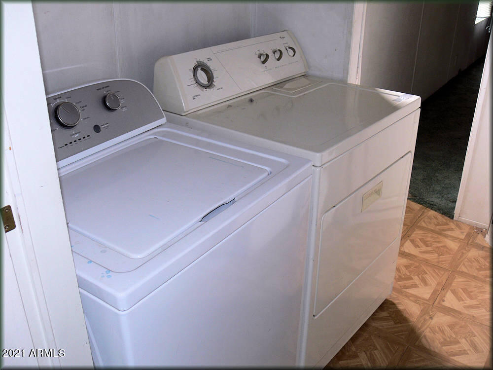 4749 Sawmill Road Clay Springs, AZ 85923 - Photo 13 of 14 Laundry