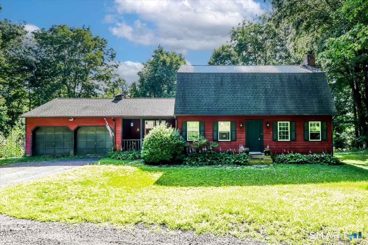 236 Chestnut Land Road New Milford, CT 06776 - Photo 4 of 13 Gallery Image 4