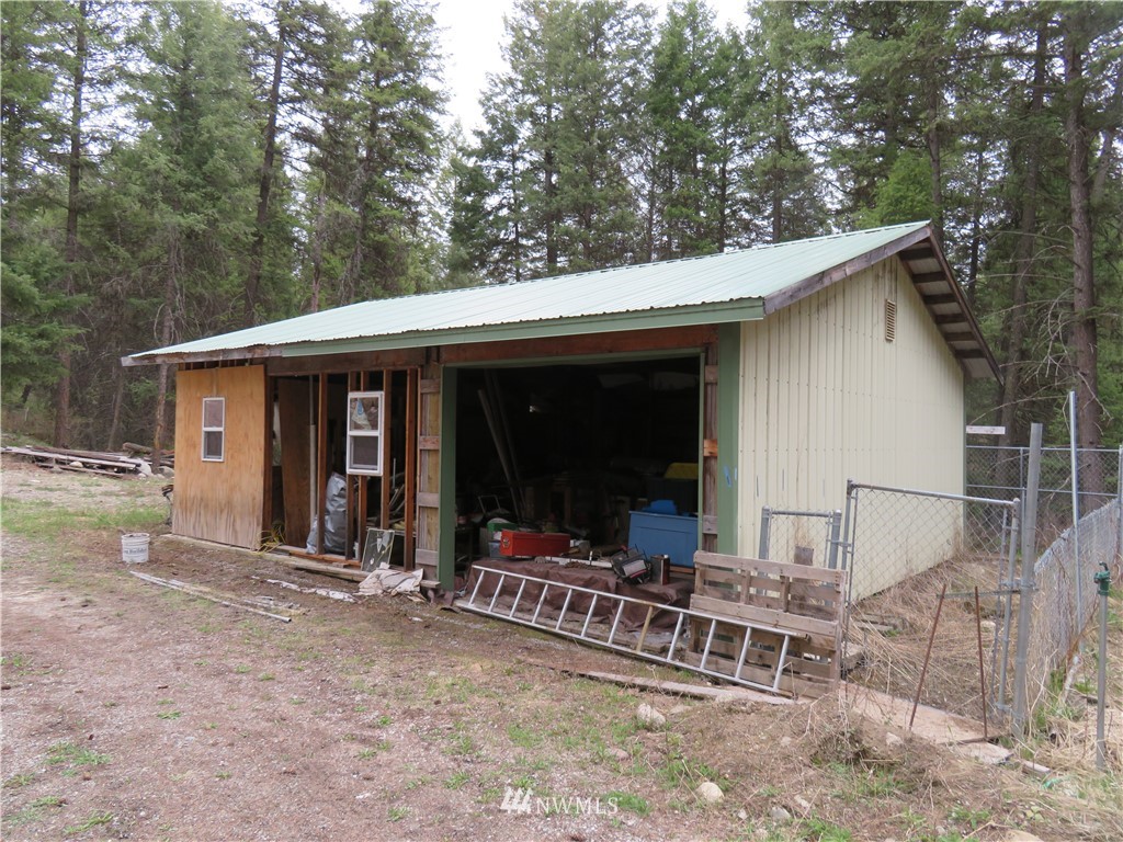 14 Old Blacks Beach Road Republic, WA 99166 - Photo 17 of 23