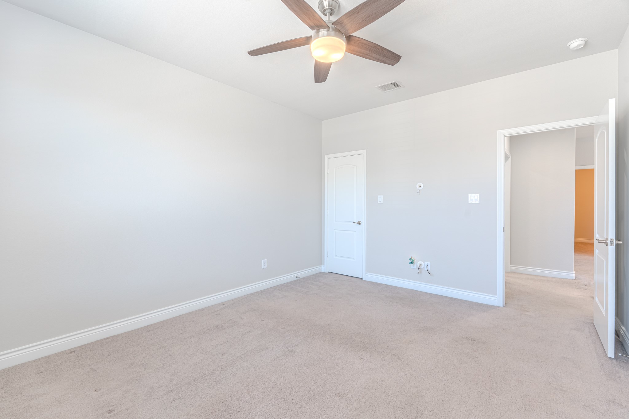 27918 Madison Bend Drive Spring, TX 77386 - Photo 36 of 50 an empty room with chandelier fan