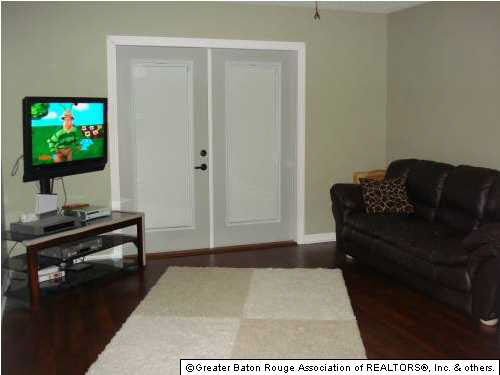 15655 Springwood Avenue Baton Rouge, LA 70817 - Photo 3 of 5 Gallery Image 3