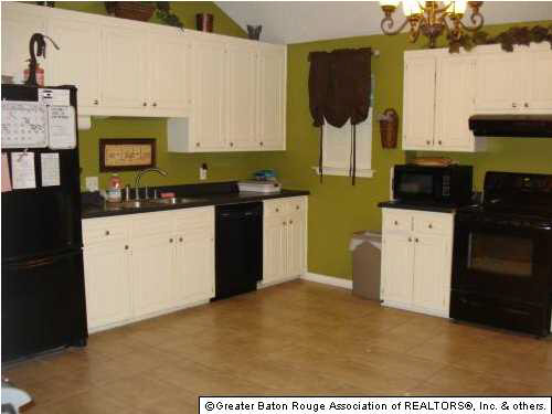 15655 Springwood Avenue Baton Rouge, LA 70817 - Photo 4 of 5 Gallery Image 4