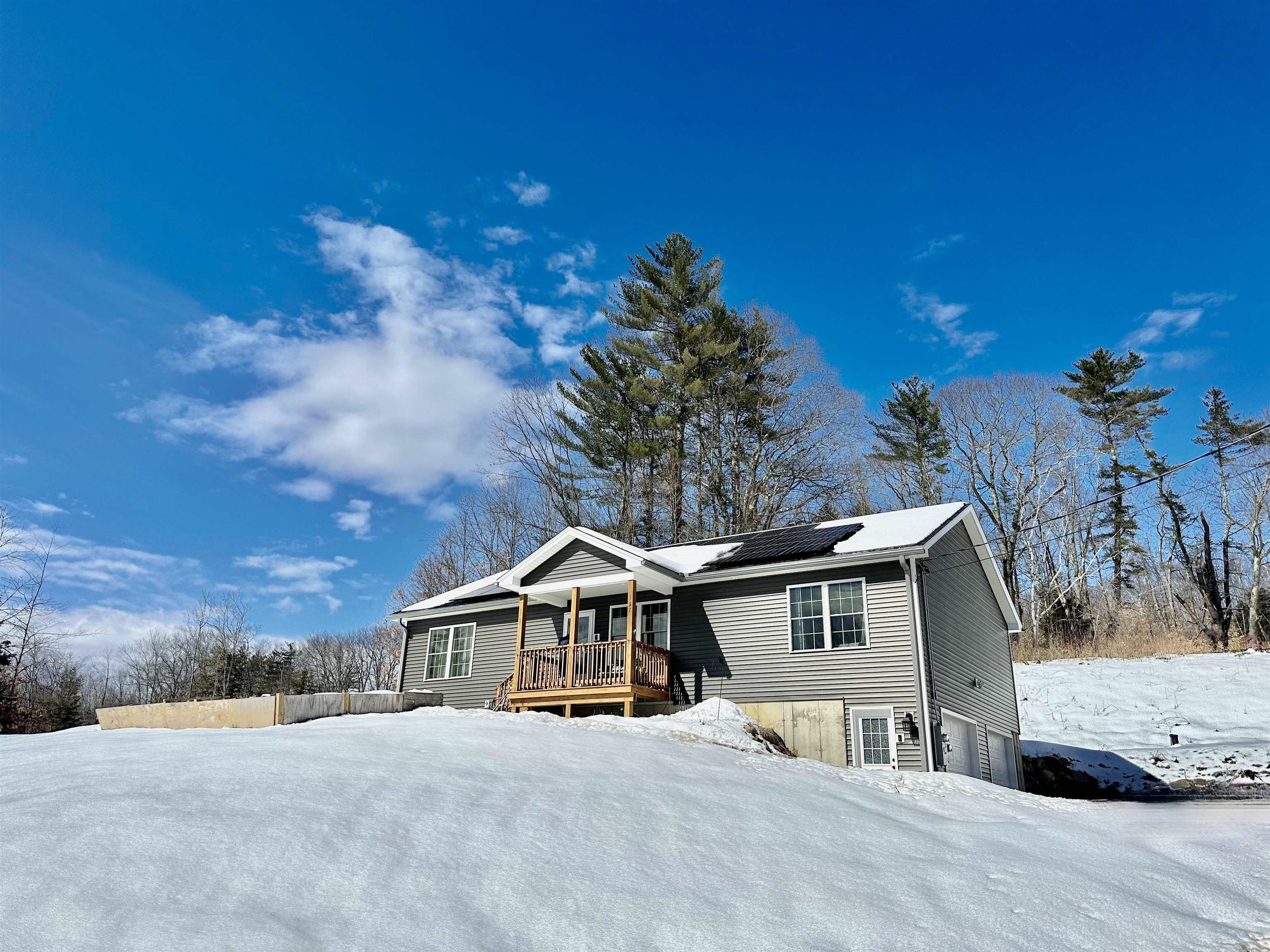 137 Parade Road Barnstead, NH 03218 - Photo 1 of 38