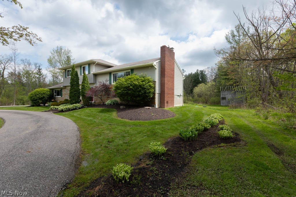 13047 Forest Road Burton, OH 44021 - Photo 11 of 47