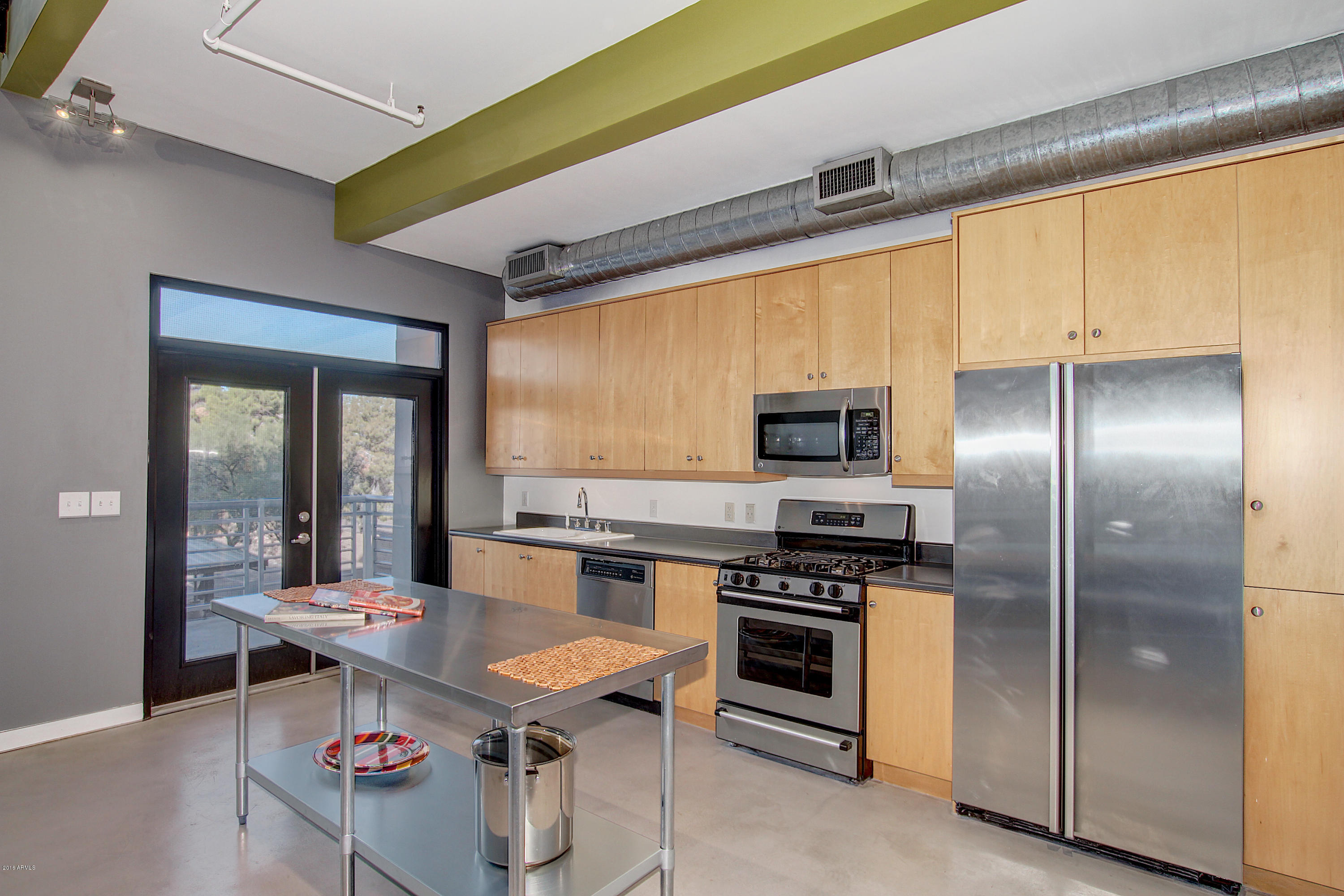 914 East Osborn Road, Unit 214 Phoenix, AZ 85014 - Photo 3 of 14 Kitchen