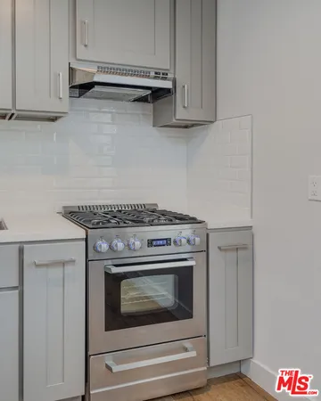 $2,345 | 4136 Grand View Boulevard, Unit 13, Los Angeles, CA 90066