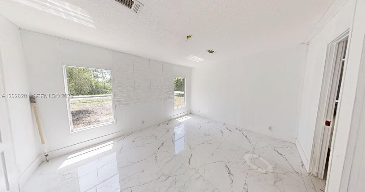 720 North Riverside Street Clewiston, FL 33440 - Photo 12 of 23