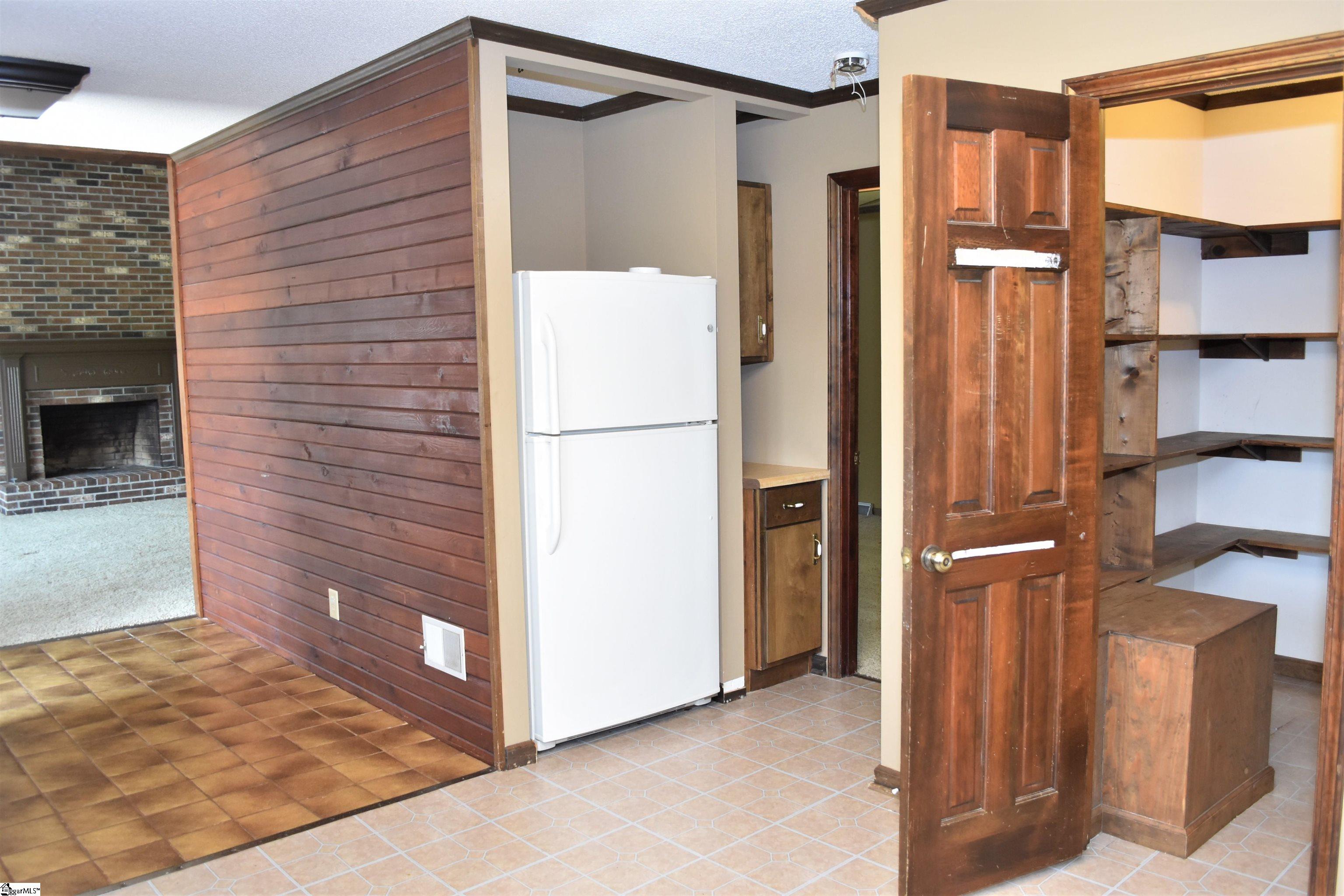 364 Booker Springs Road Clemson, SC 29631 - Photo 8 of 36