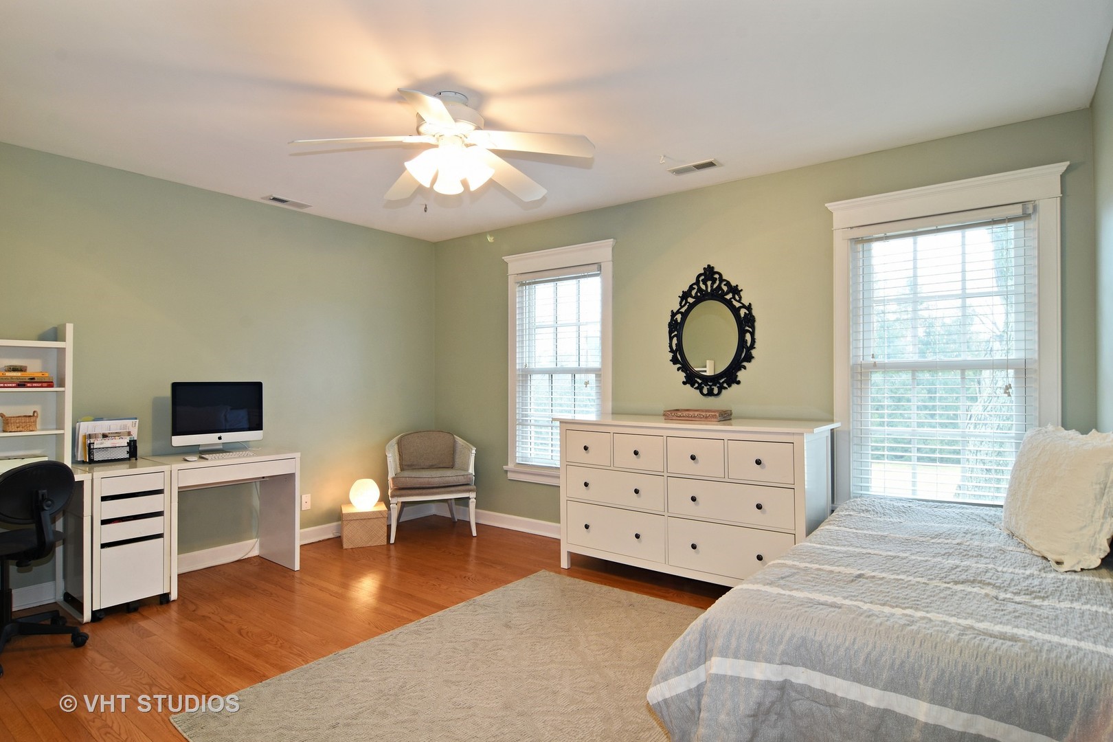 1629 Appleby Road Inverness, IL 60067 - Photo 13 of 29