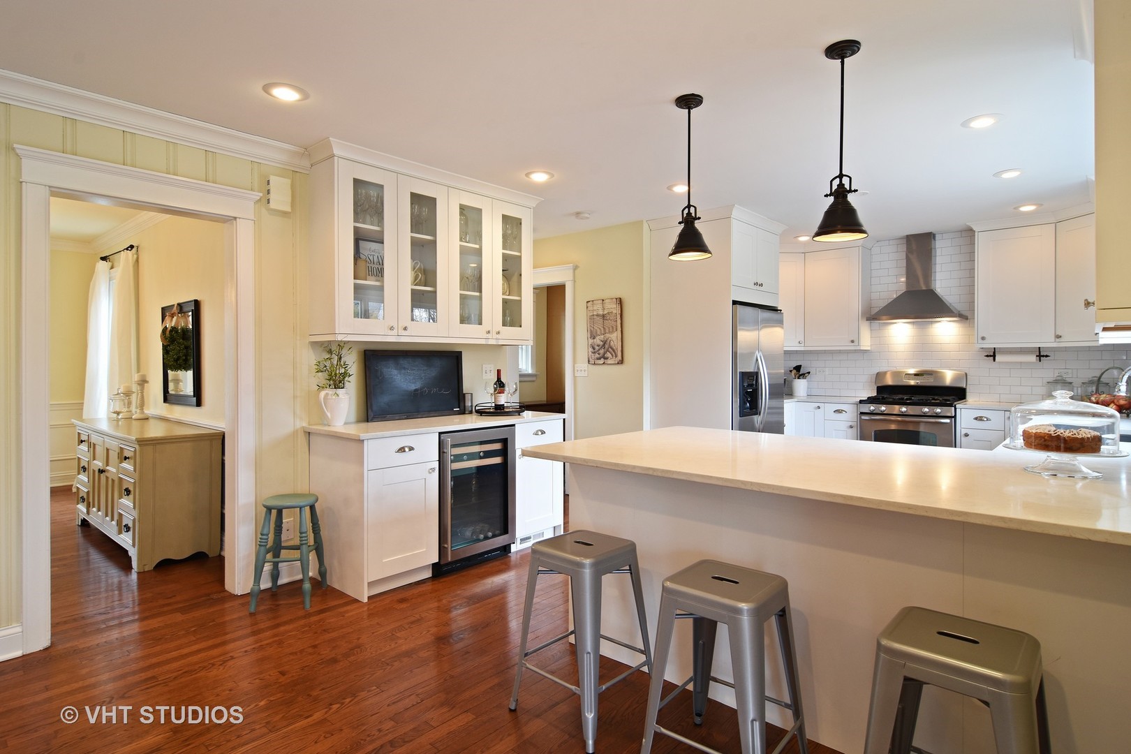 1629 Appleby Road Inverness, IL 60067 - Photo 5 of 29