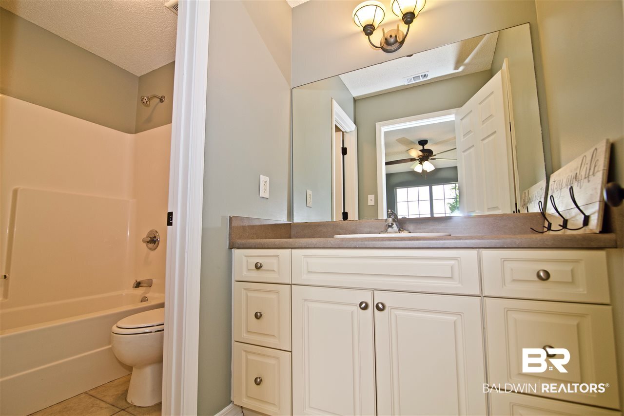 17517 Eastview Loop Foley, AL 36535 - Photo 28 of 48