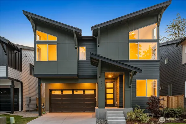 $1,149,990 | 19509 118th Avenue Southeast, Kent, WA 98031