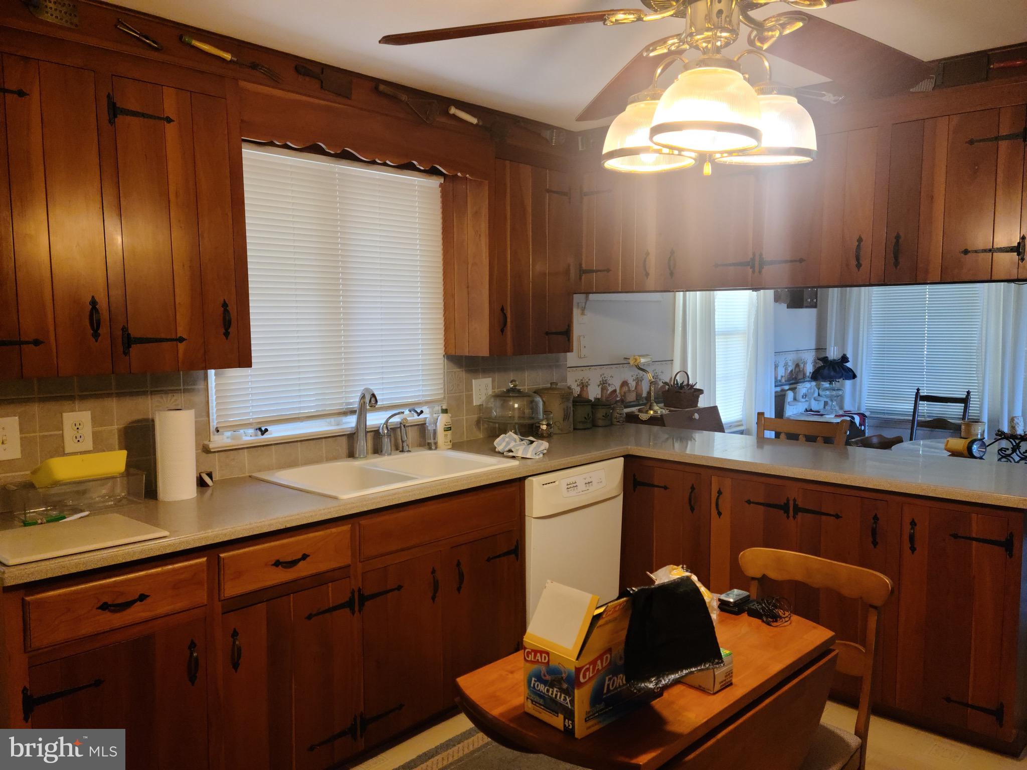 925 Cathill Road Sellersville, PA 18960 - Photo 5 of 21 Gallery Image 5